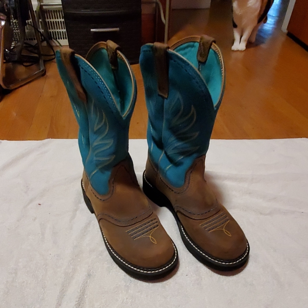 Ariat Boots sz 8.5